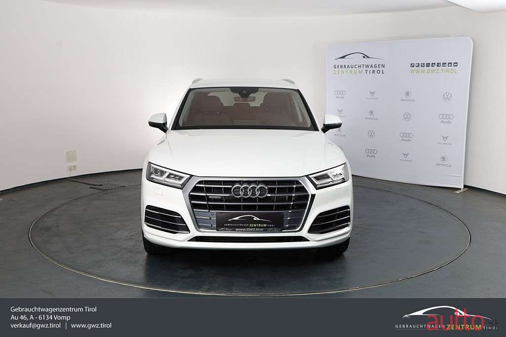 2020' Audi Q5 photo #2