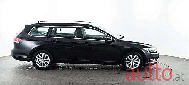 2019' Volkswagen Passat photo #1