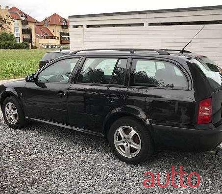 2004' Skoda Octavia photo #3