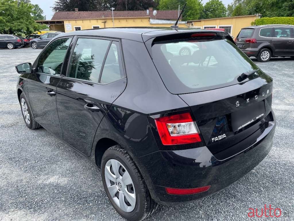 2021' Skoda Fabia photo #6