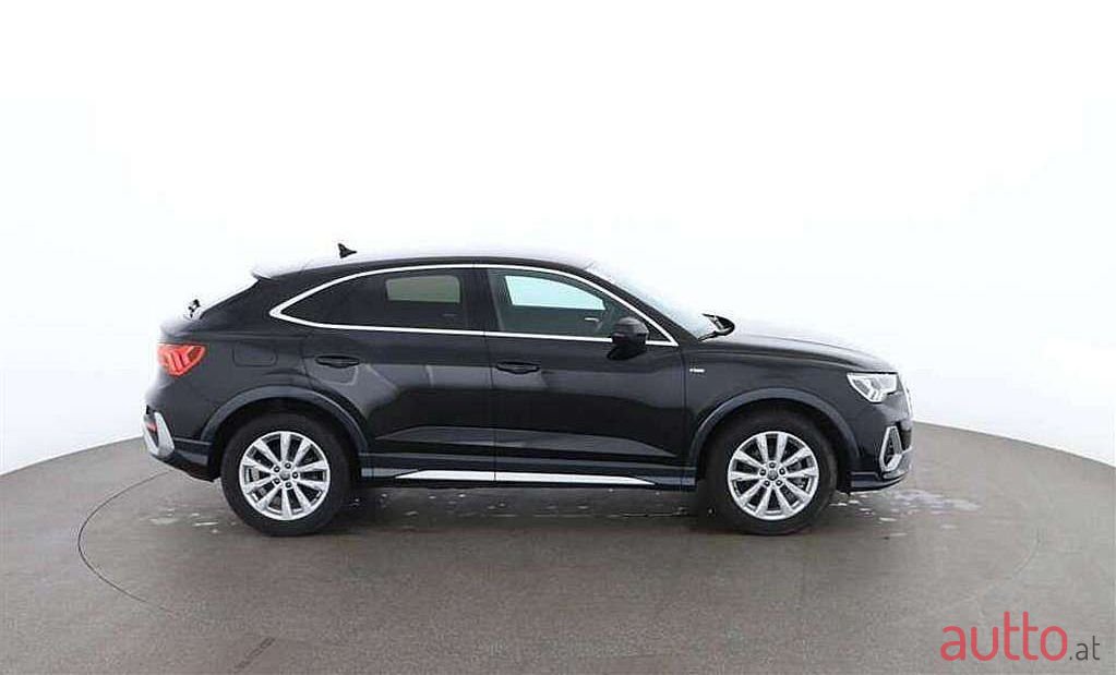 2020' Audi Q3 photo #1