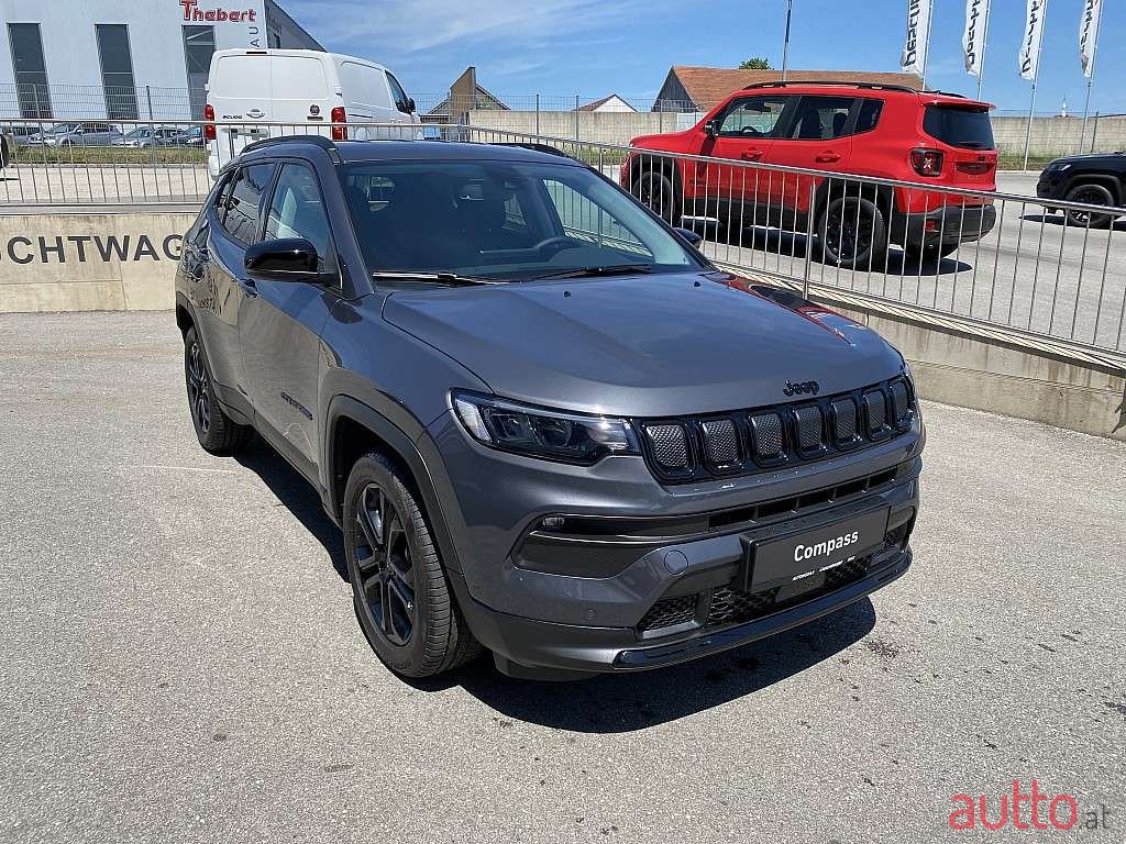 2022' Jeep Compass photo #1