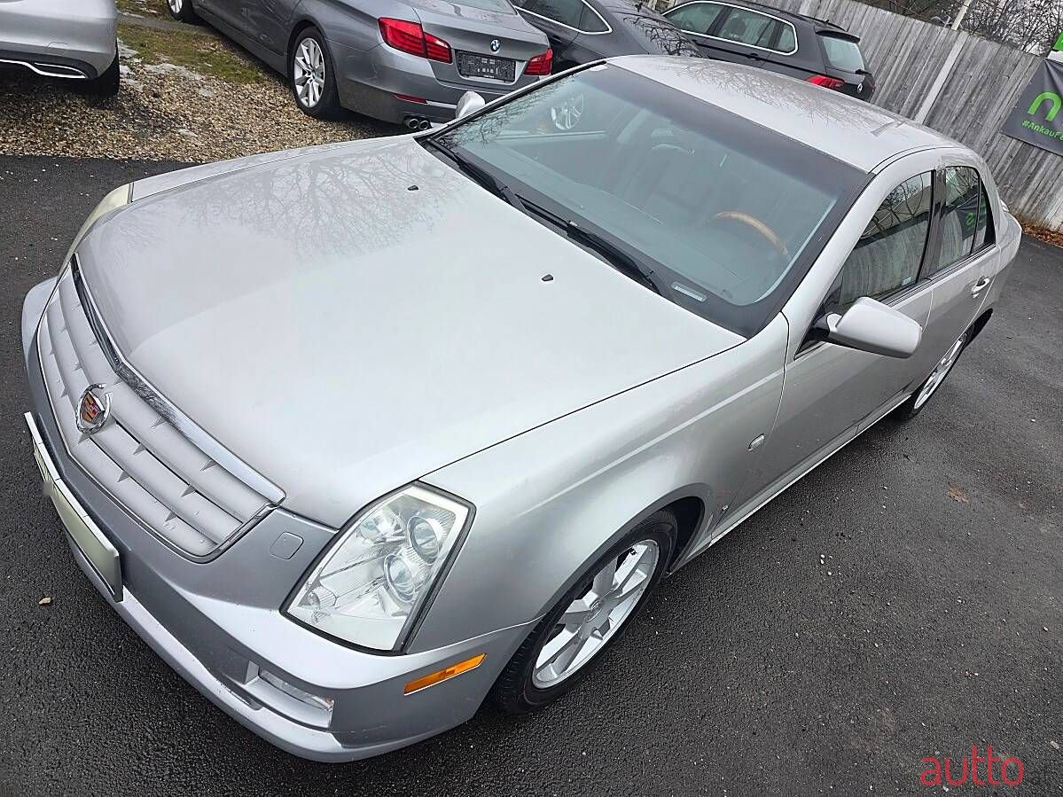 2011' Cadillac STS photo #2
