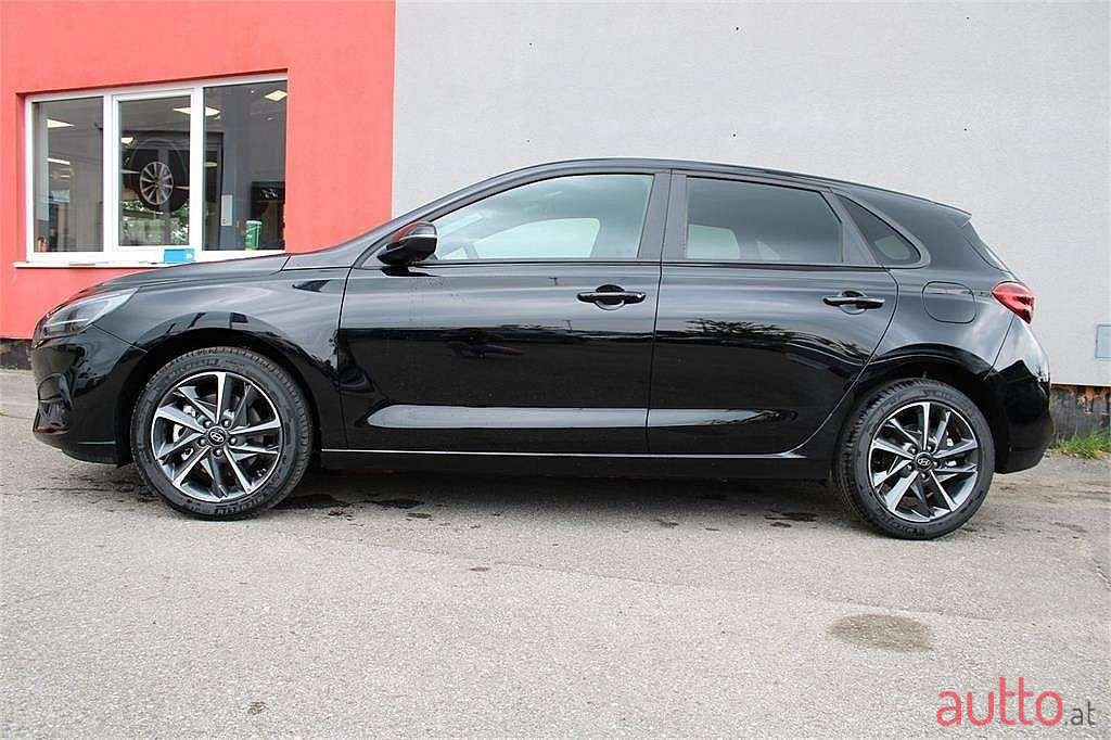 2024' Hyundai i30 photo #1