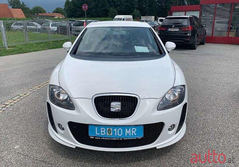 2012' SEAT Leon photo #4