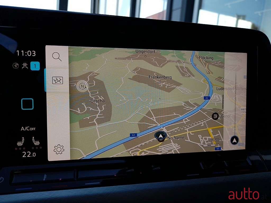 2022' Volkswagen Golf photo #5