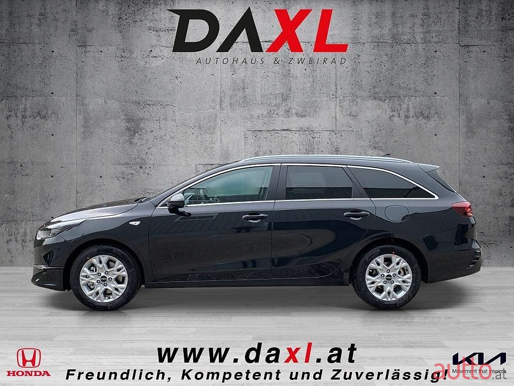 2023' Kia Ceed photo #3