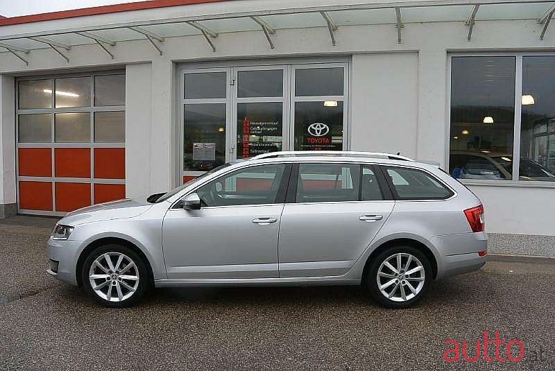 2015' Skoda Octavia photo #2