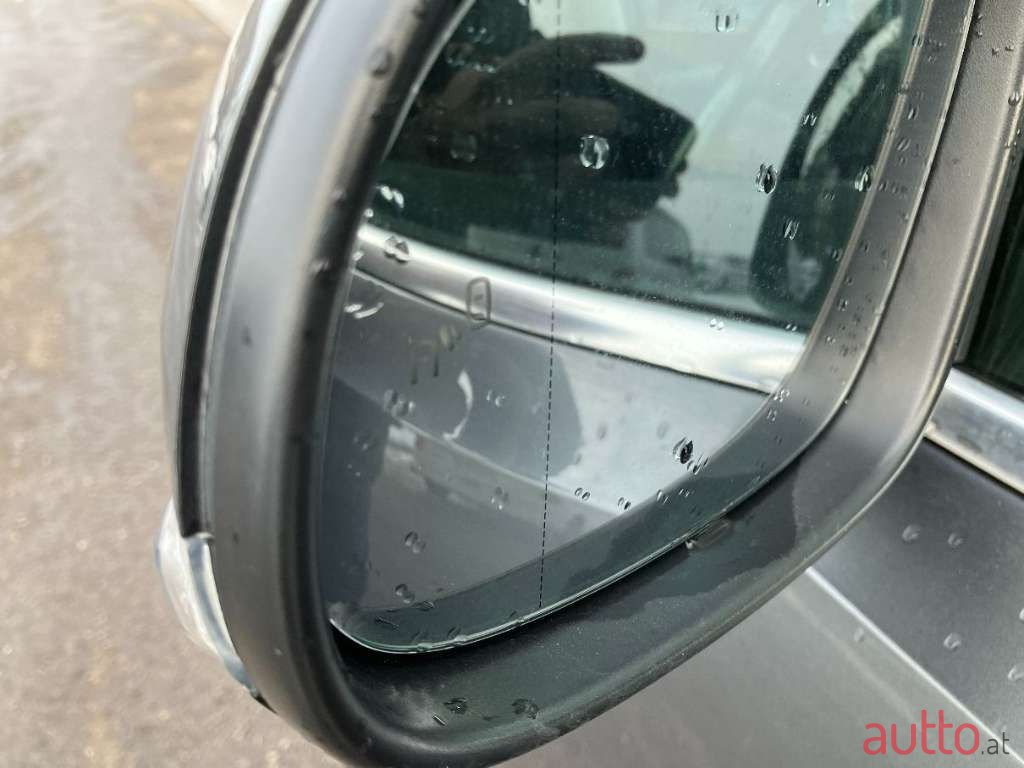 2019' Volkswagen Sharan photo #5