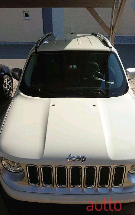 2016' Jeep Renegade photo #1