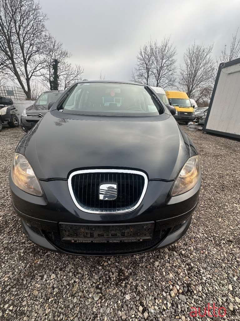 2006' SEAT Altea XL photo #1