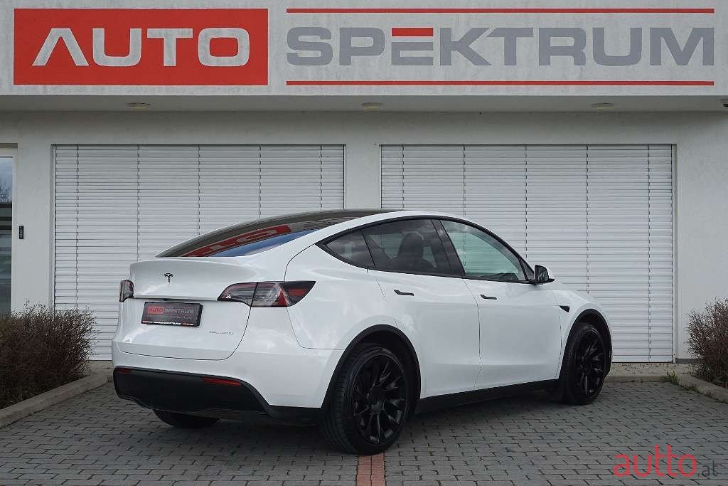 2023' Tesla Model Y photo #6