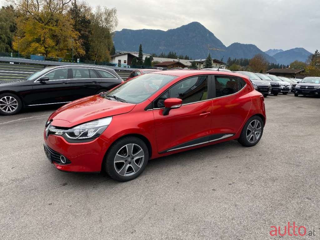 2015' Renault Clio photo #2