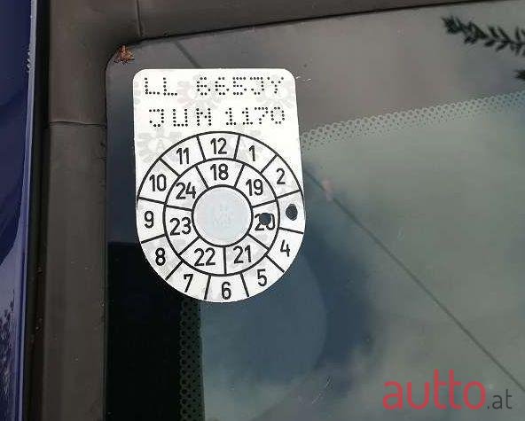 2005' Renault Clio photo #2