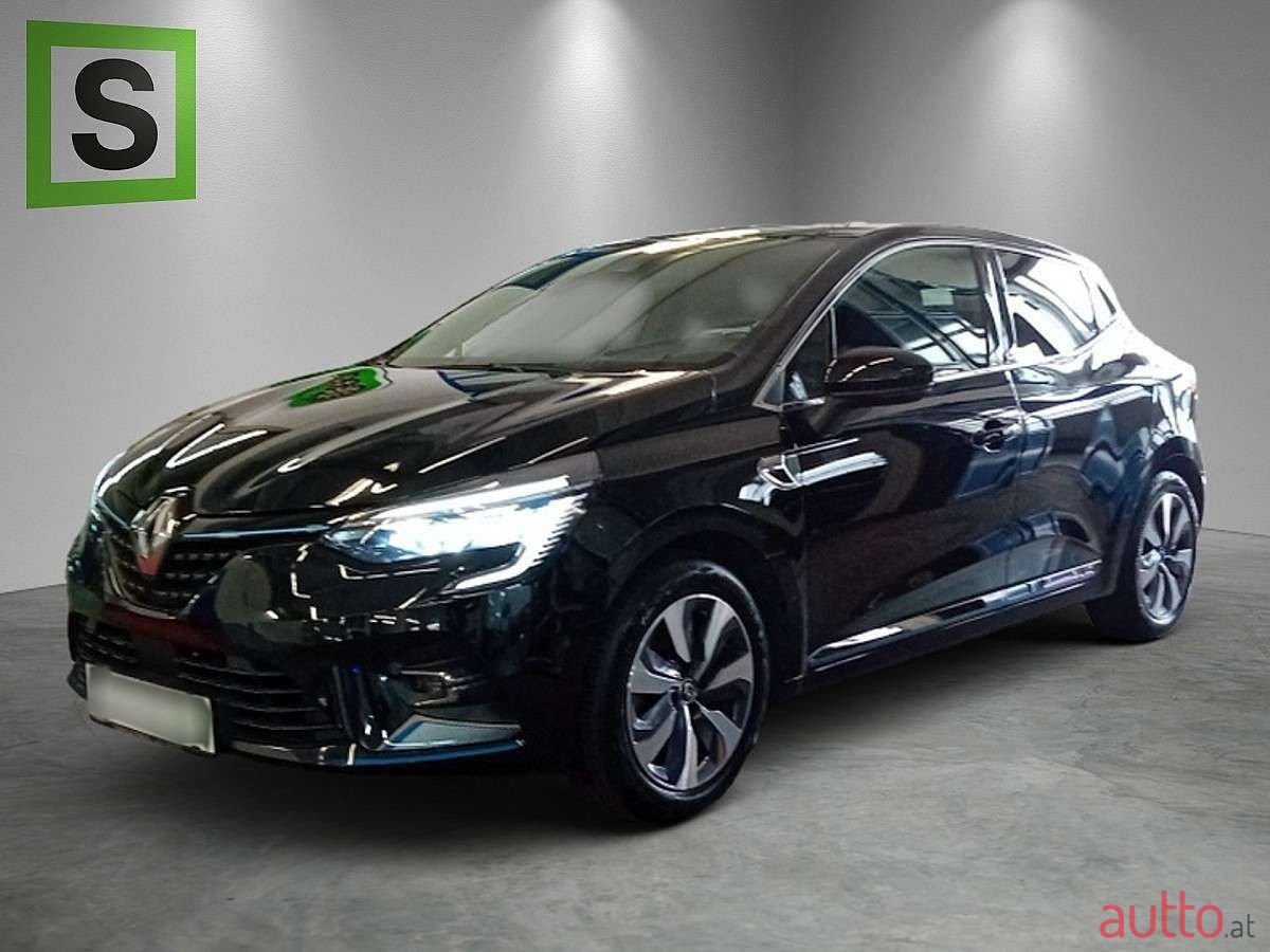 2021' Renault Clio photo #1