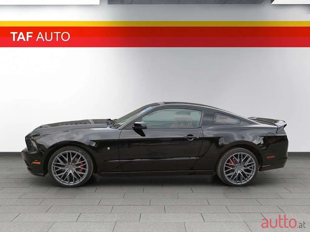 2014' Ford Mustang photo #5