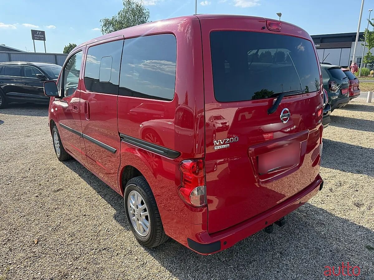 2014' Nissan NV200 photo #3