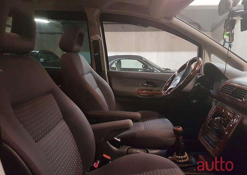 2005' SEAT Cerato photo #1