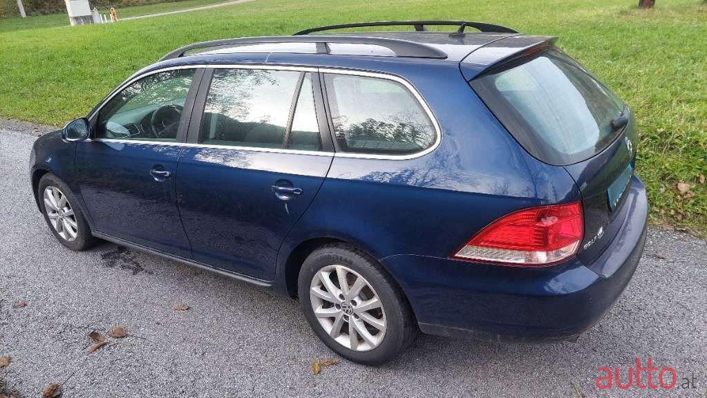 2013' Volkswagen Golf photo #5