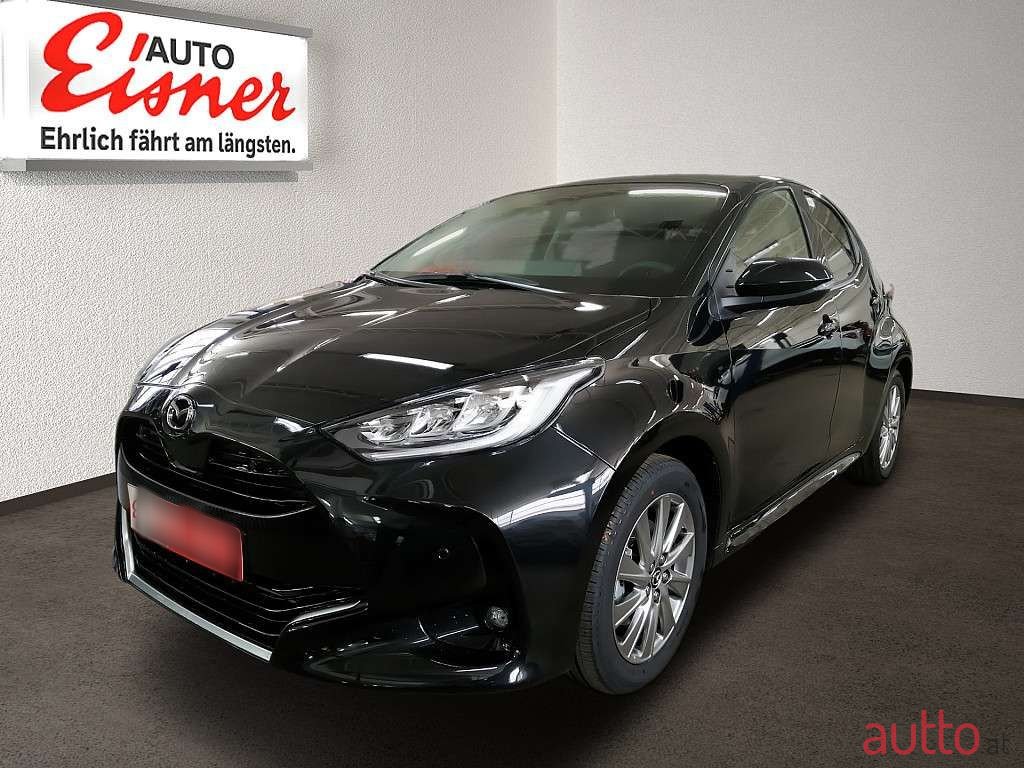 2023' Mazda Mazda2 photo #2