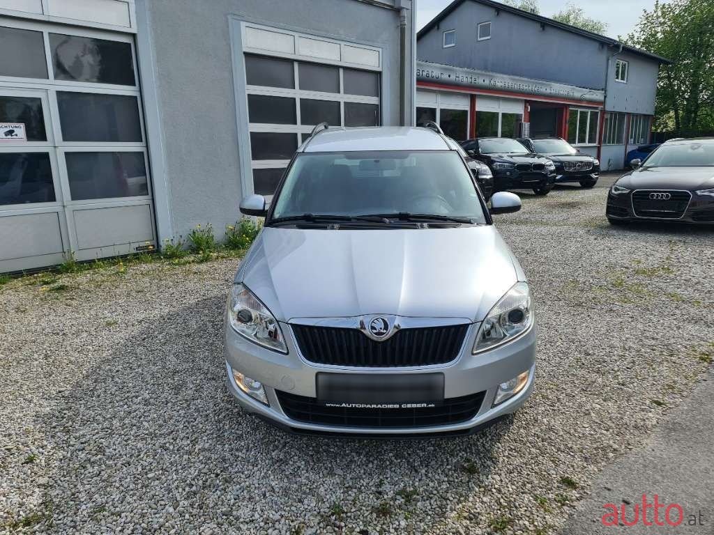 2014' Skoda Roomster photo #2