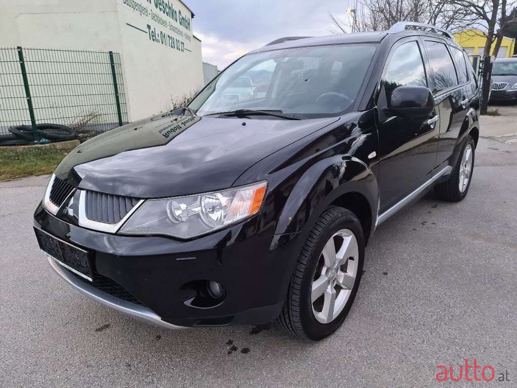 2007' Mitsubishi Outlander photo #3