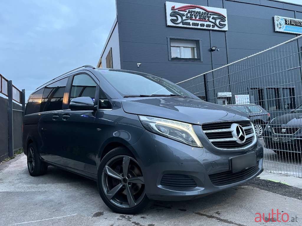2017' Mercedes-Benz V-Klasse photo #6