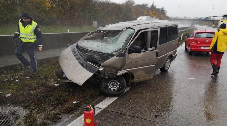 Sohn lenkte Wagen, Mama (59) stirbt bei Crash