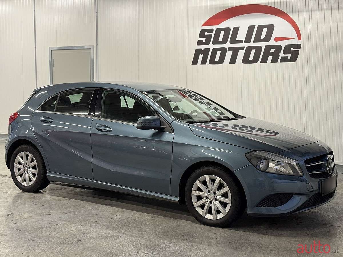 2012' Mercedes-Benz A-Klasse photo #2