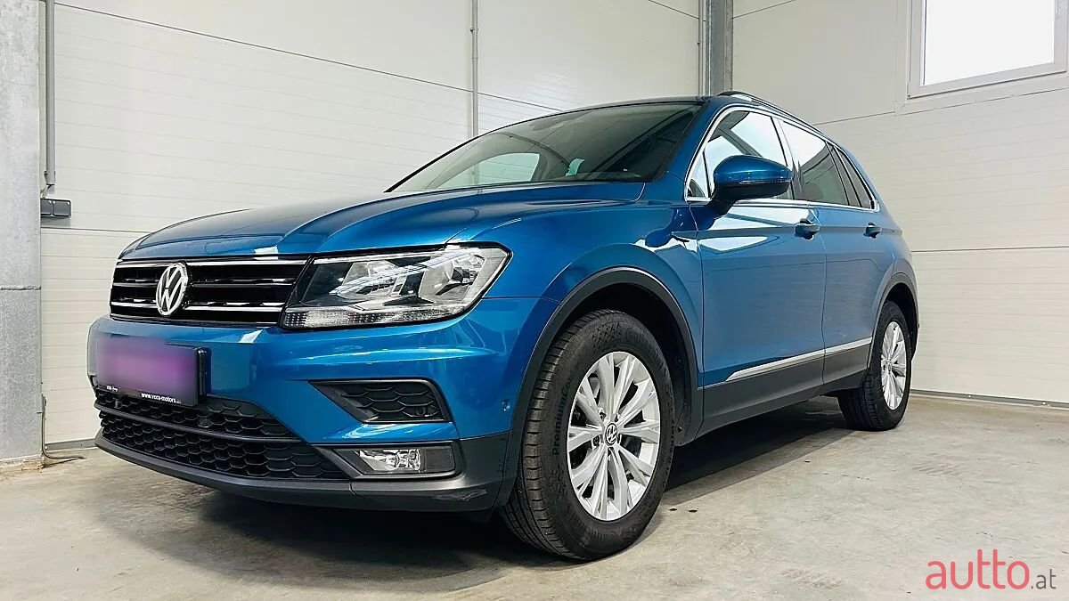 2018' Volkswagen Tiguan photo #3