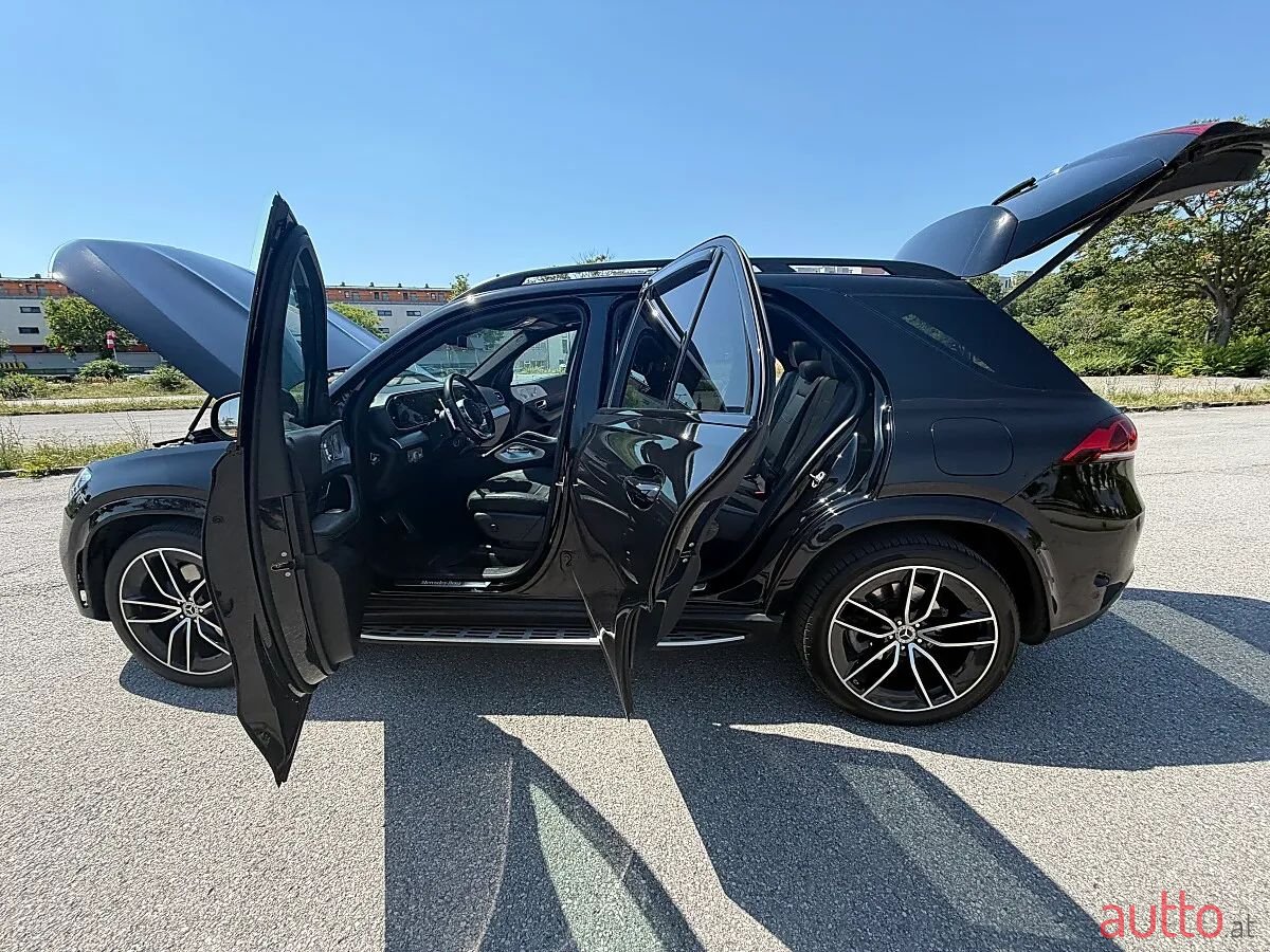 2022' Mercedes-Benz Gle-Klasse photo #4