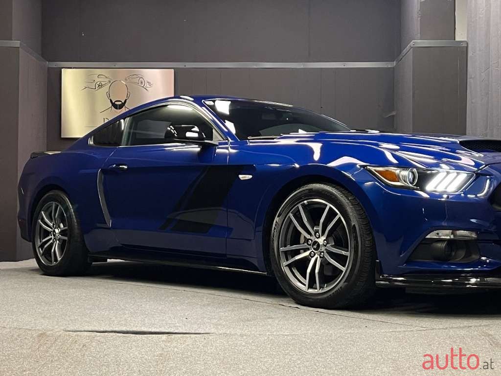 2016' Ford Mustang photo #2