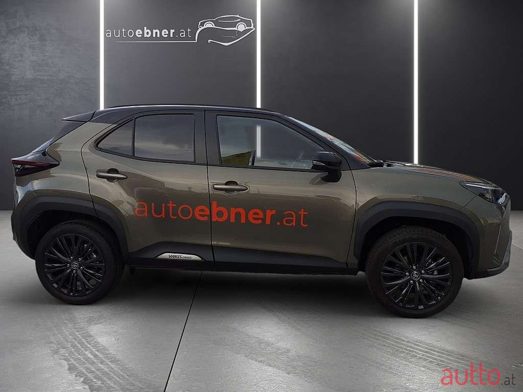 2024' Toyota Yaris Cross photo #4
