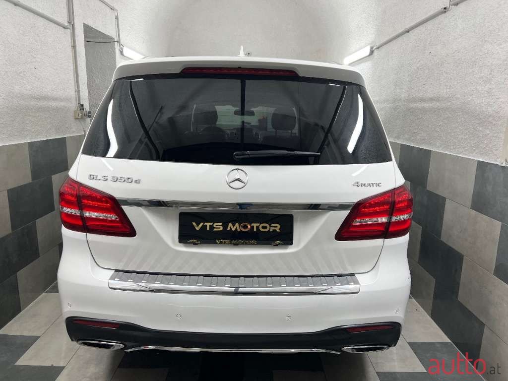 2019' Mercedes-Benz Gl-Klasse photo #5