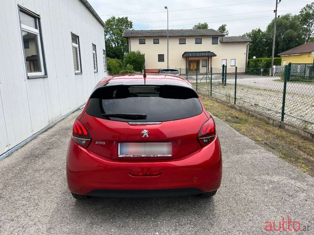 2019' Peugeot 208 photo #6