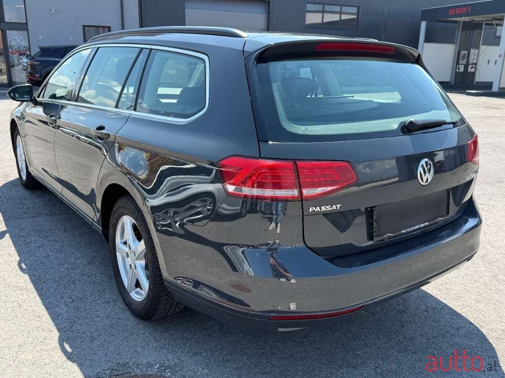 2016' Volkswagen Passat photo #3