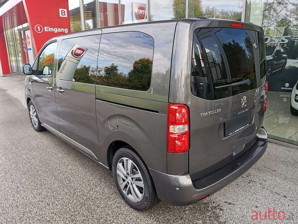 2022' Peugeot Traveller photo #3
