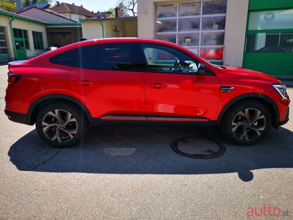 2023' Renault Arkana photo #3