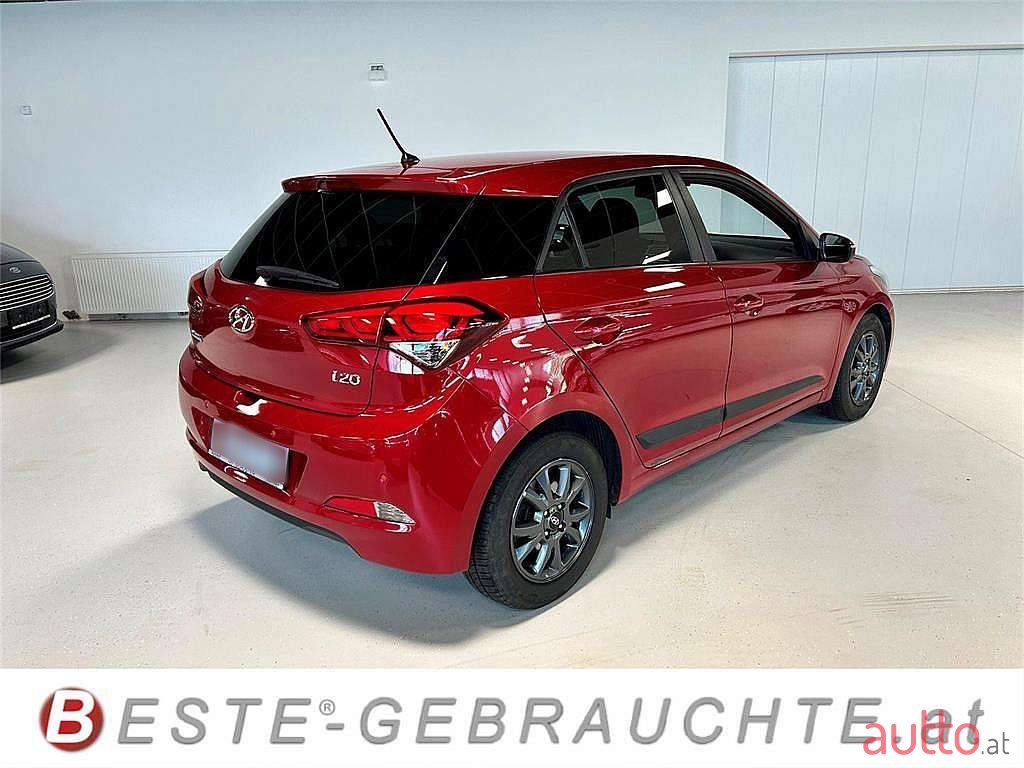 2017' Hyundai i20 photo #5