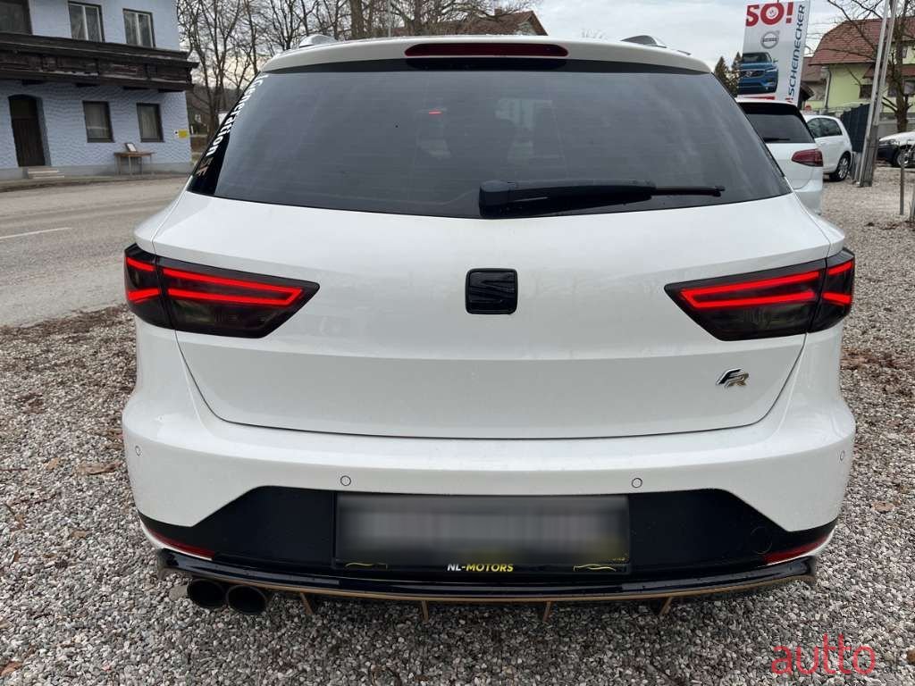 2014' SEAT Leon photo #6