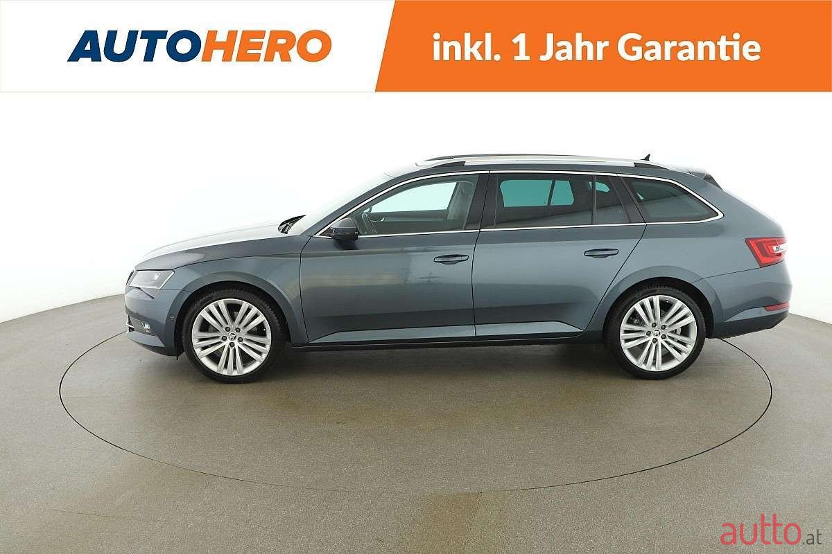 2017' Skoda Superb photo #2