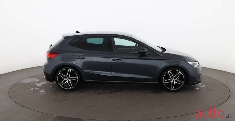 2021' SEAT Ibiza photo #2