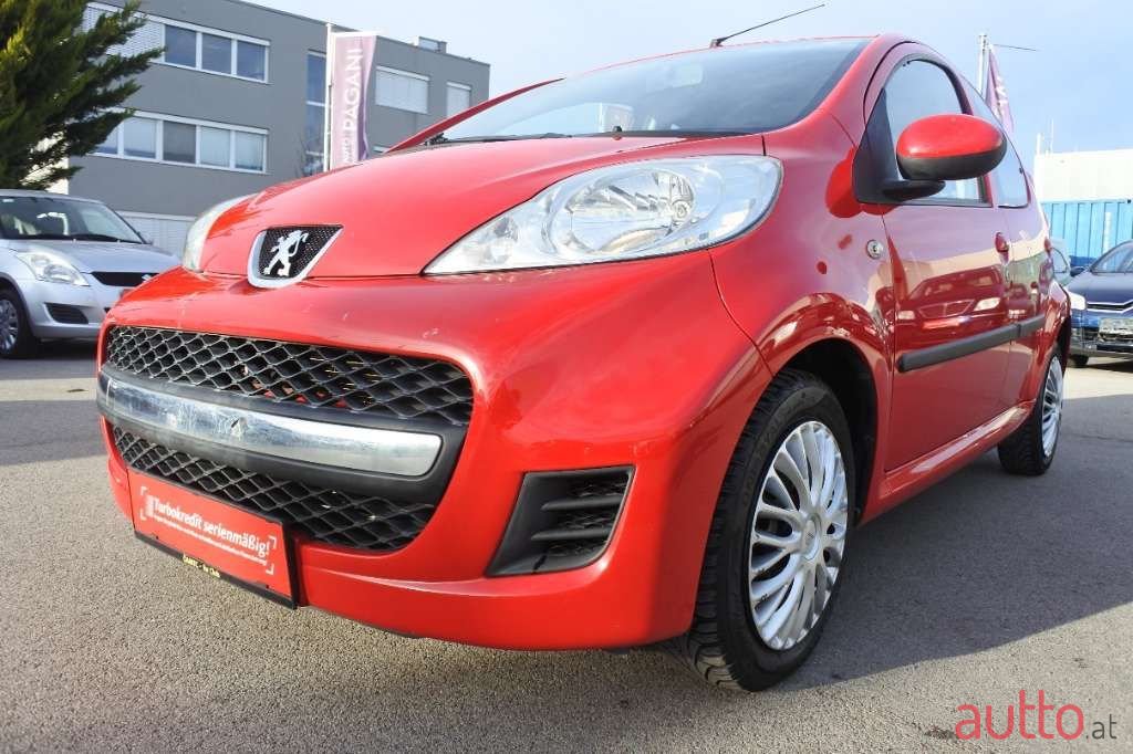 2010' Peugeot 107 photo #1