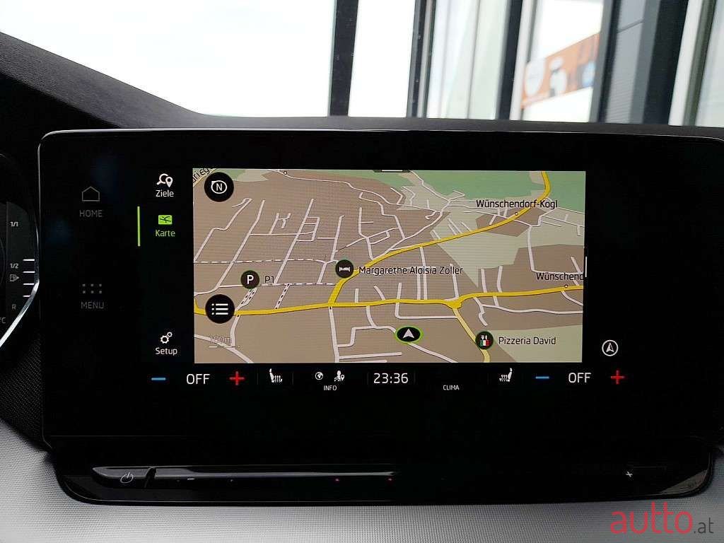 2020' Skoda Octavia photo #3