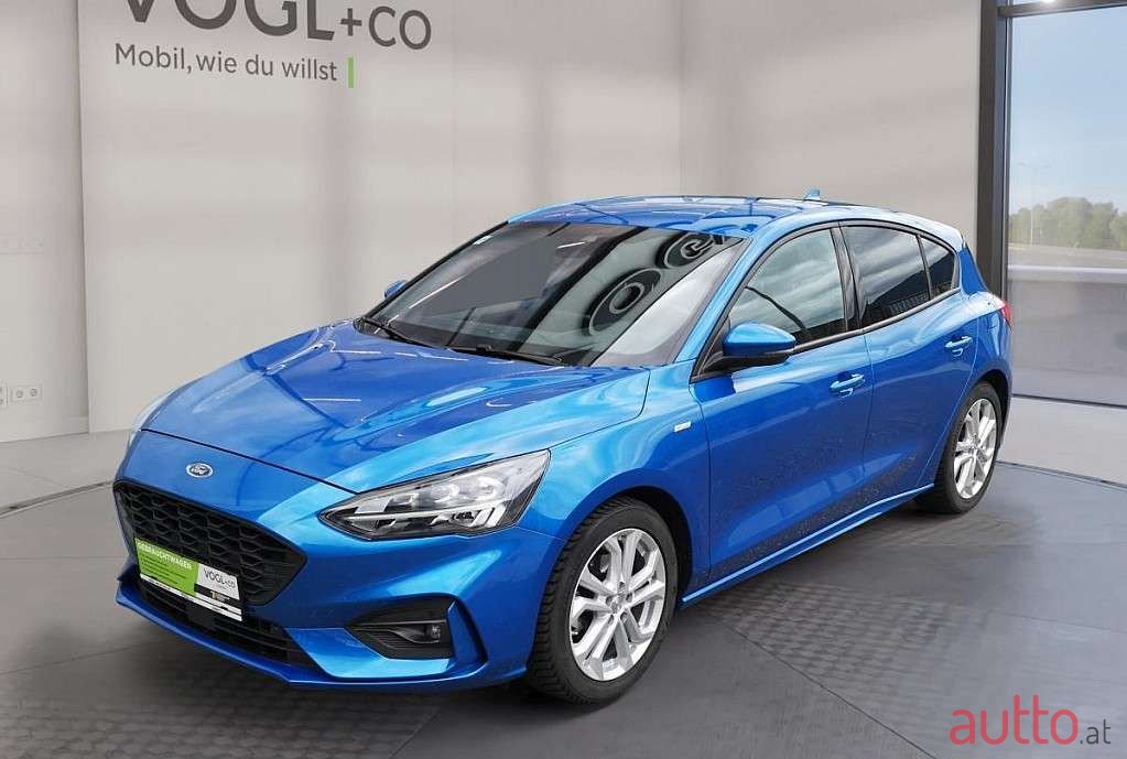 2020' Ford Focus photo #1