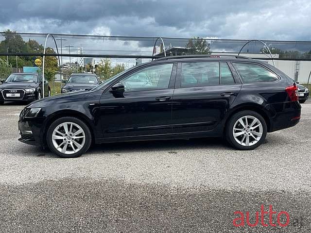 2018' Skoda Octavia photo #2