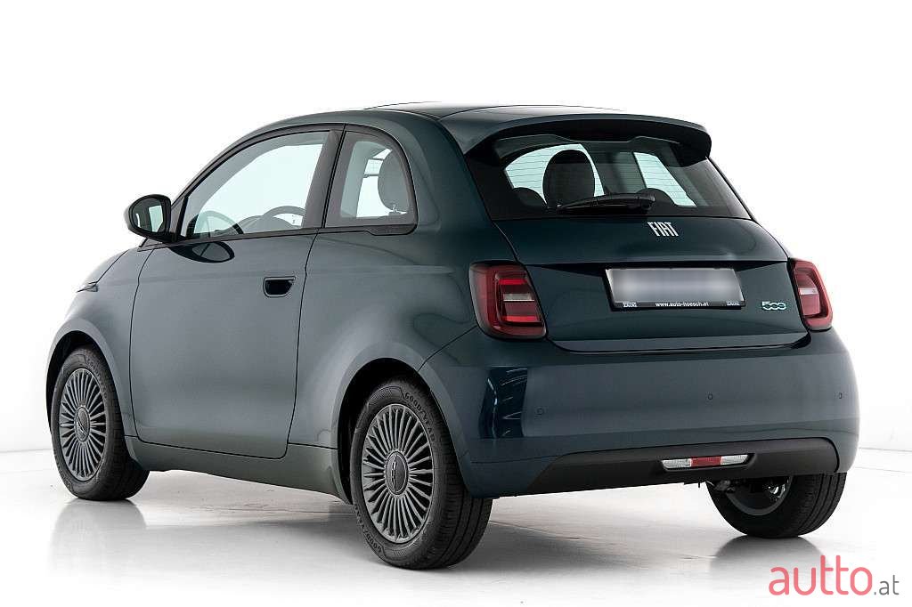 2022' Fiat 500 photo #3