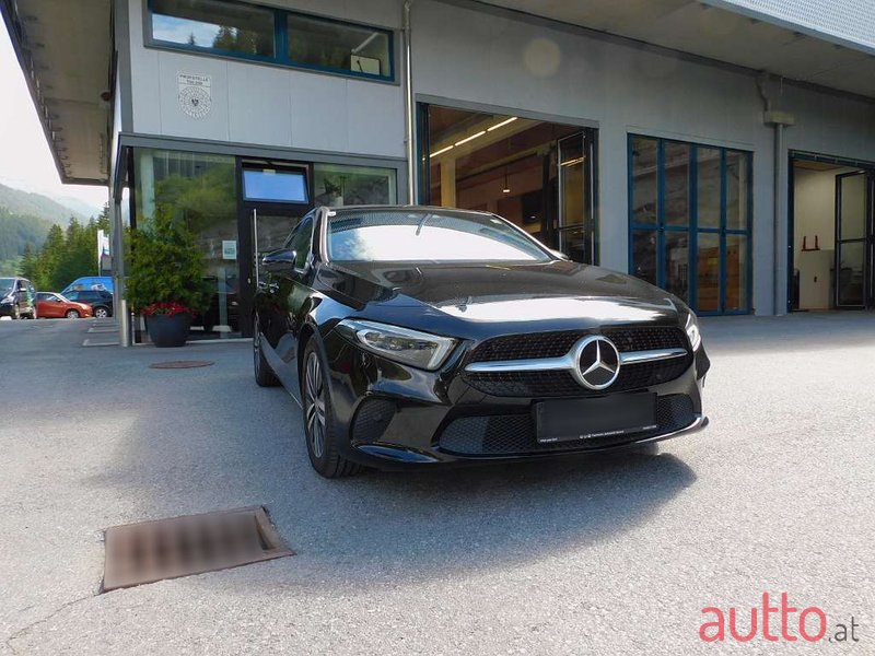 2019' Mercedes-Benz A-Klasse photo #1