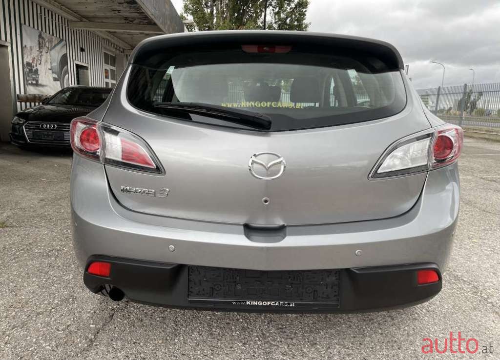 2011' Mazda Mazda3 photo #3