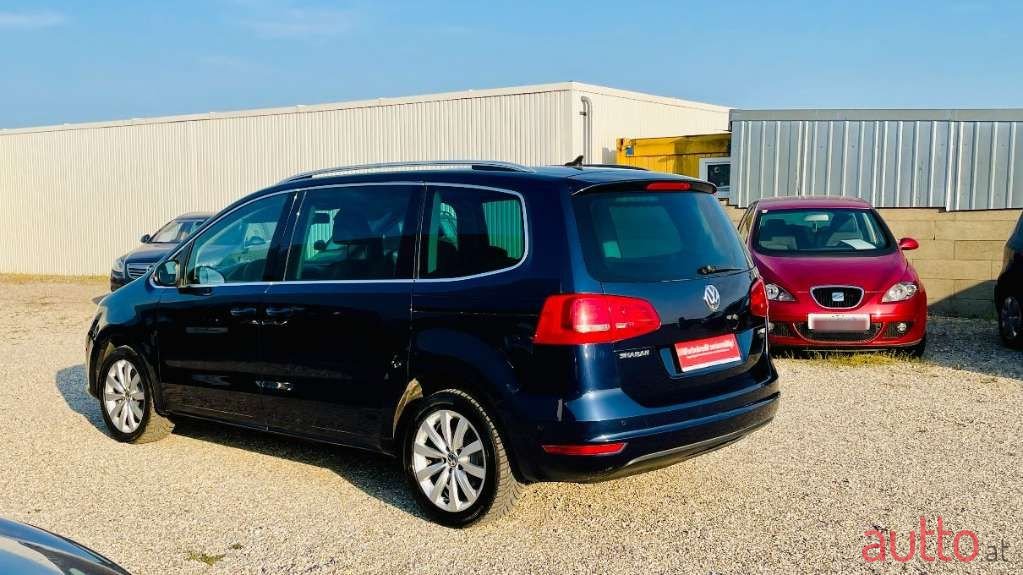 2012' Volkswagen Sharan photo #6
